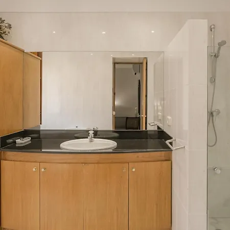 Severi, Casa Con Historia En * Besalu