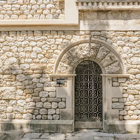 Severi Casa Con Historia En בקתה בסלו